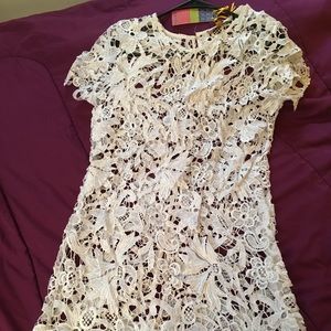 NWT Lacey beach cover up white